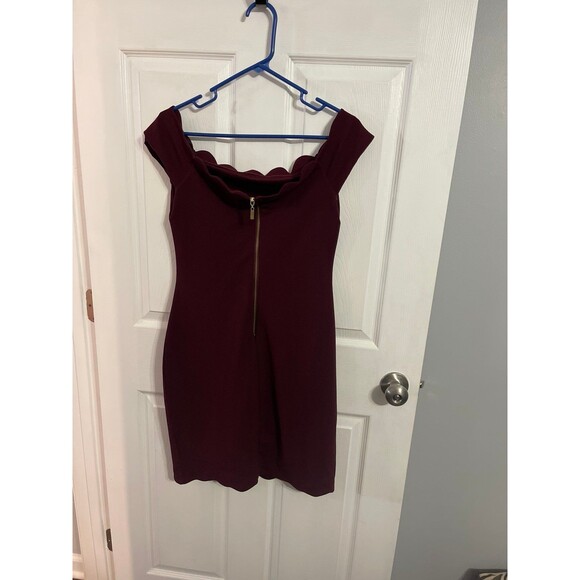 Premier Amour Off The Shoulder Sheath Dress Size 10 - Picture 4 of 7